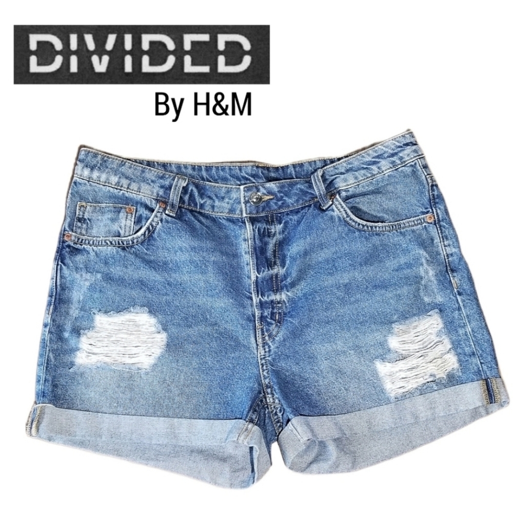 DIVIDED H&M DISTRESSED BUTTON-FLY CUFFED DENIM SHORTS SZ 12